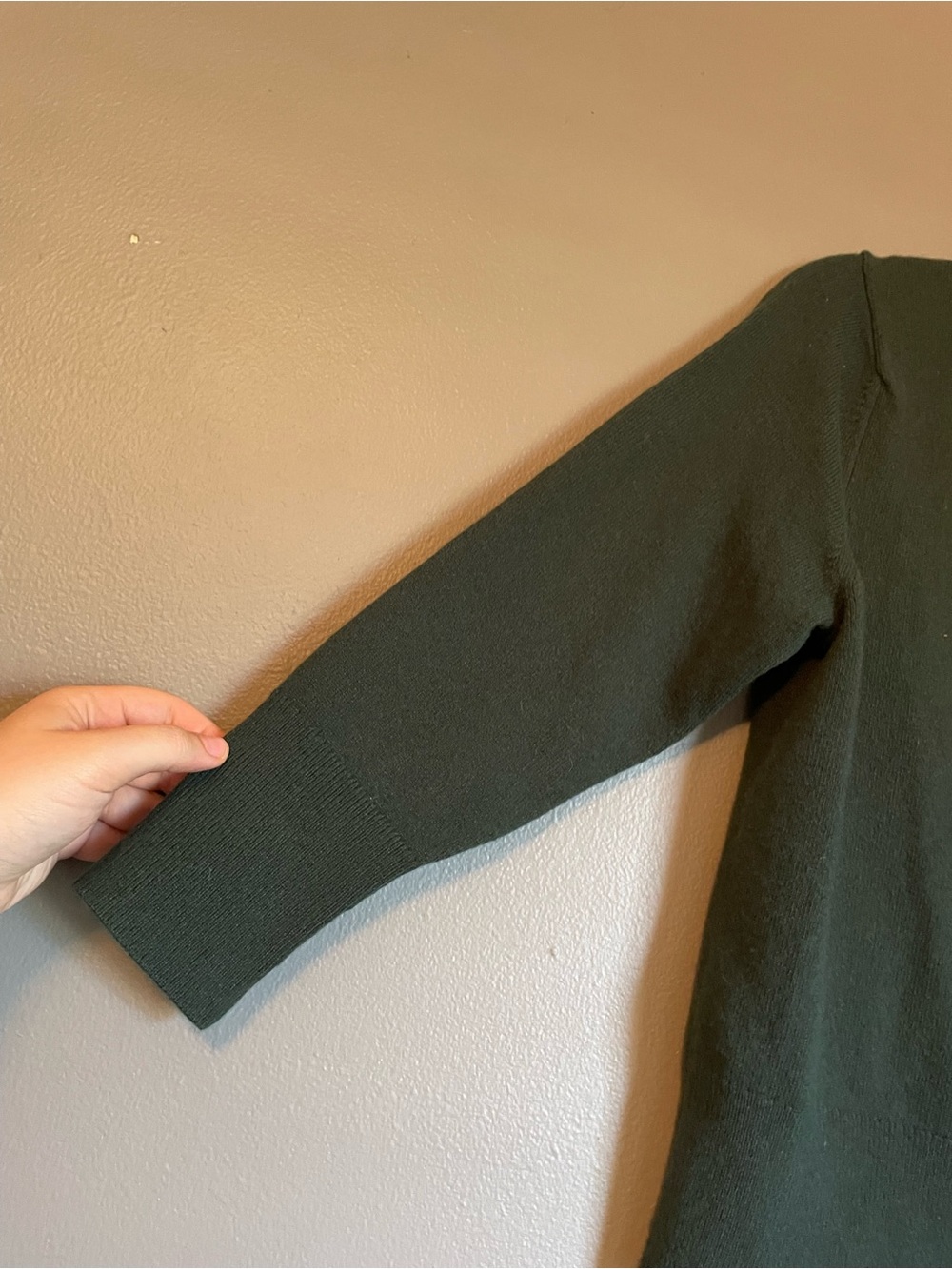 New Vince Small Forest Green Metal Button Cashmere Wool Cardigan Top Ret $398! - Picture 3 of 13